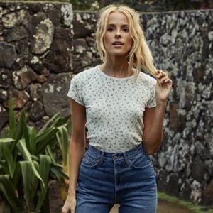 NWOT Doen Vivi Tee in Wildflower Breeze